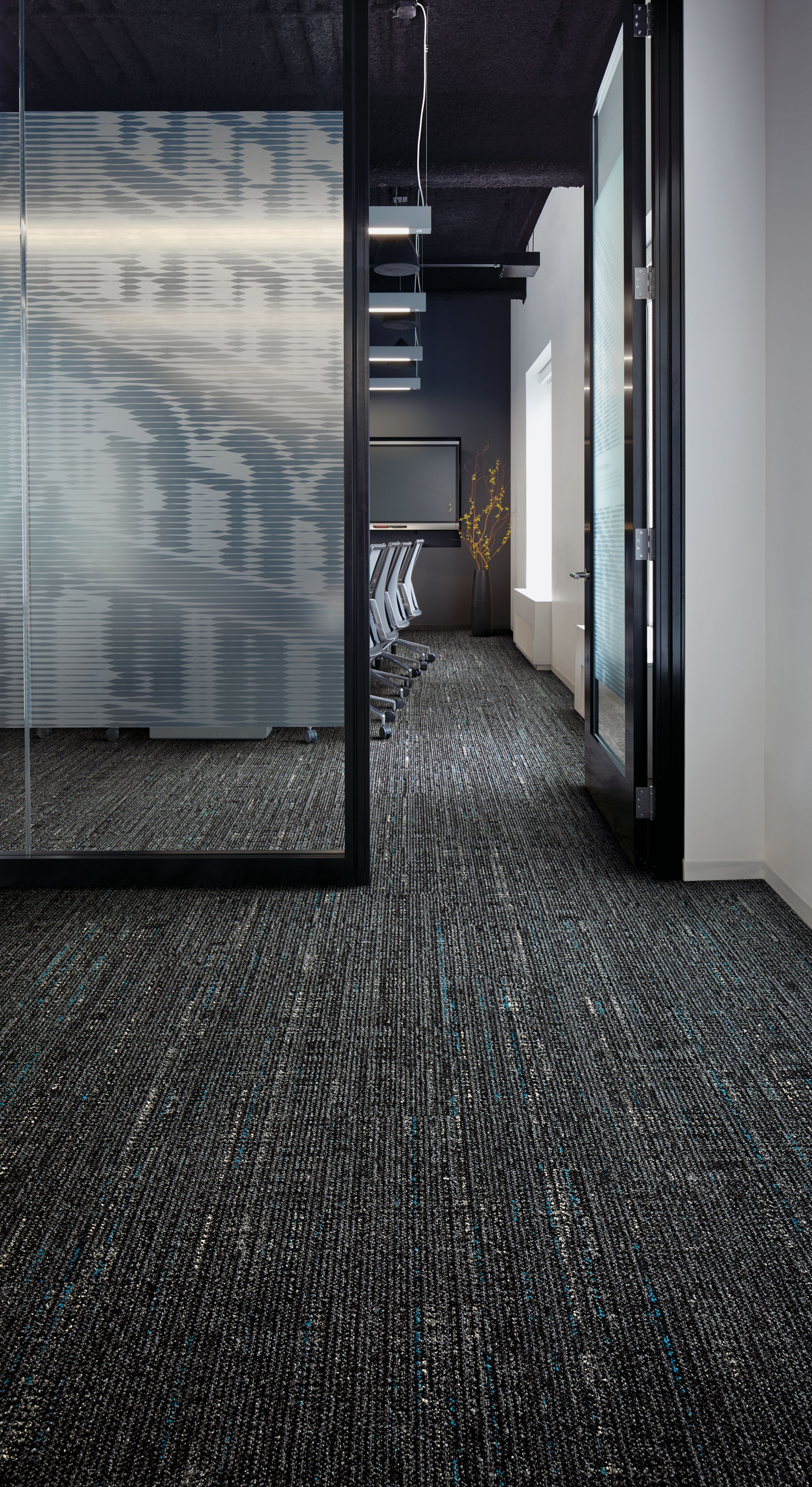 Interface Bitrate plank carpet tile in office and corridor imagen número 5